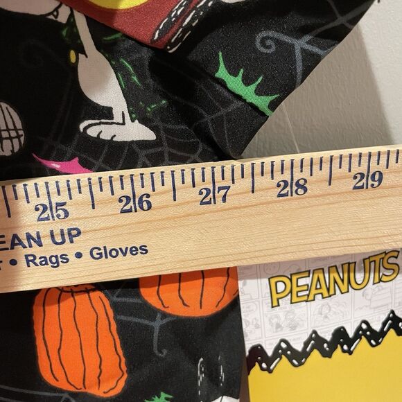 Medical Scrubs Peanuts Snoopy Charlie Brown Halloween Women’s Plus Size 3X NEW - Picture 7 of 11